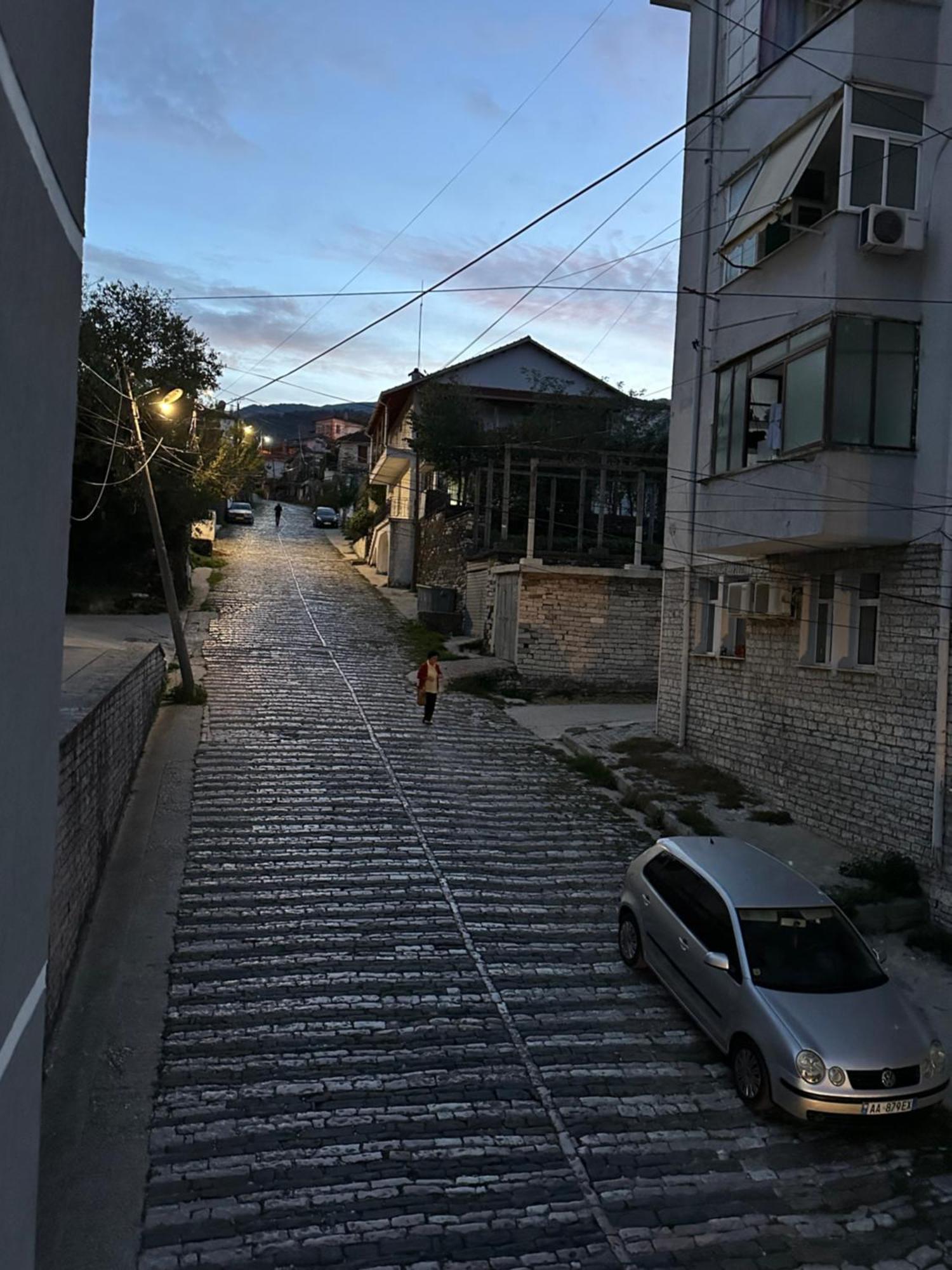 Lola'S Rooms Gjirokastër Exterior foto